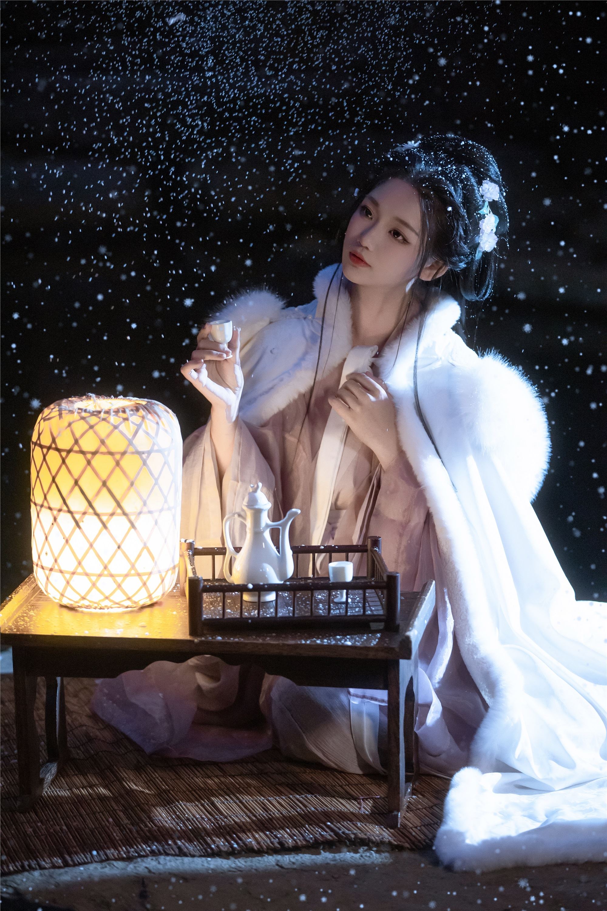 YITUYU 艺图语 2025.03.06 风雪夜归人 晚江亭